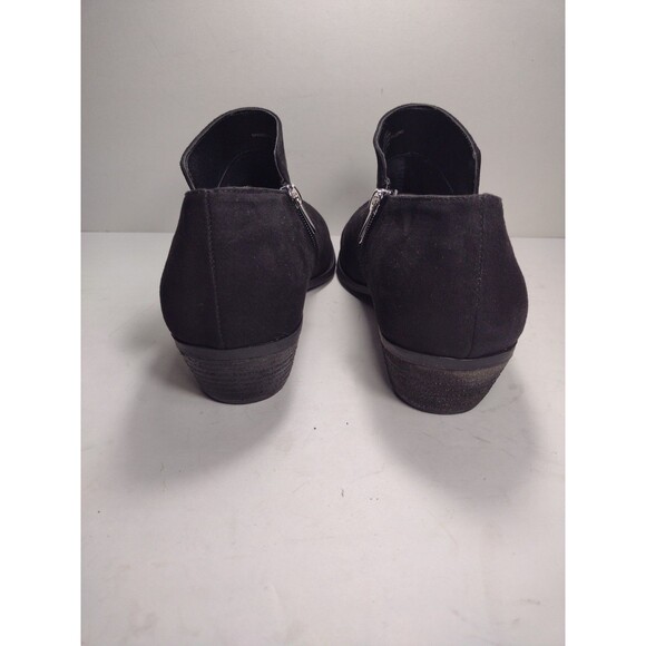 Torrid Black Faux Suede Side Dip / Zip Heel Ankle Booties Boots, Womens 10 .5 WW - Picture 4 of 15